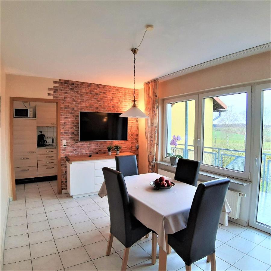 Ferienwohnung Taubertal Familie Arold クレーグリンゲン エクステリア 写真